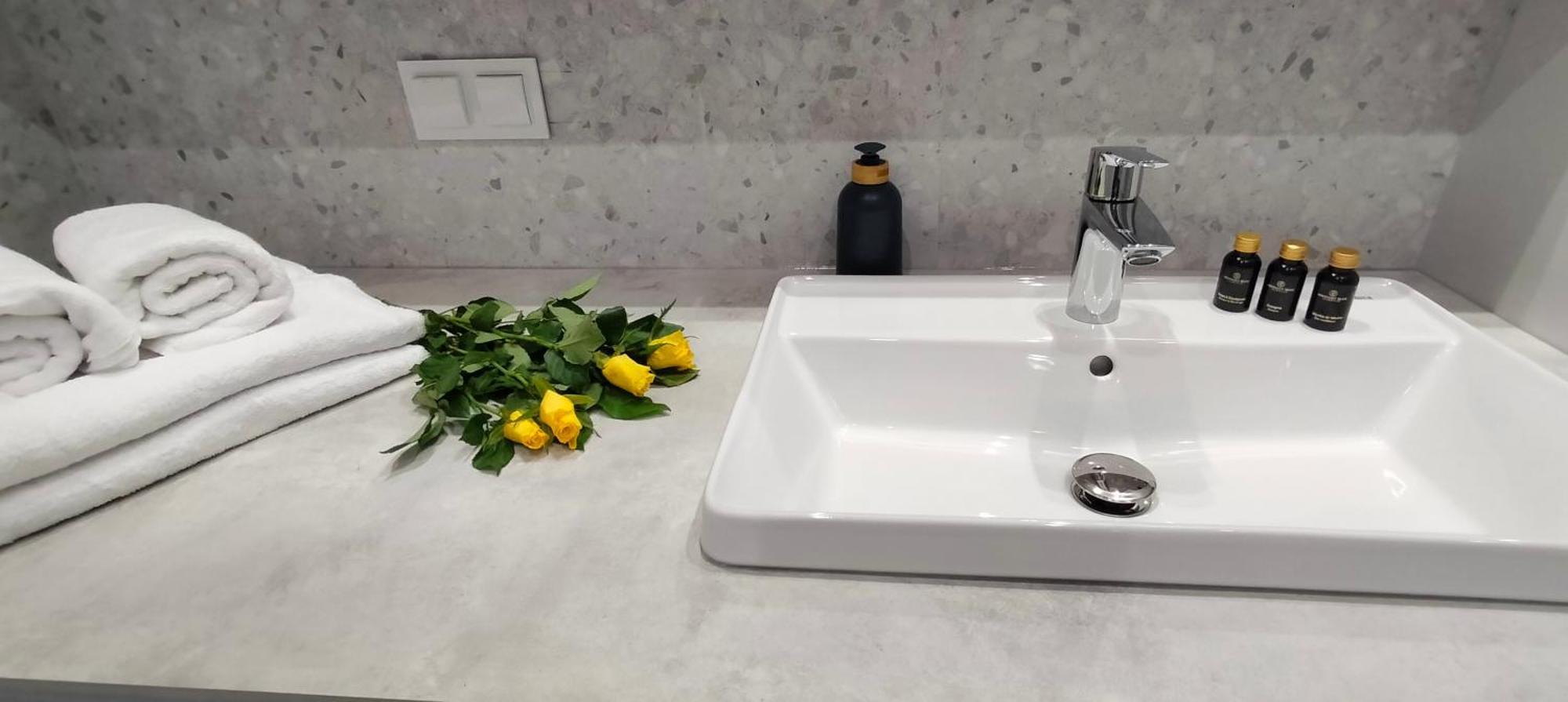 Cicha Przystan Whiteblue Sauna&fitness&parking * Kolobrzeg